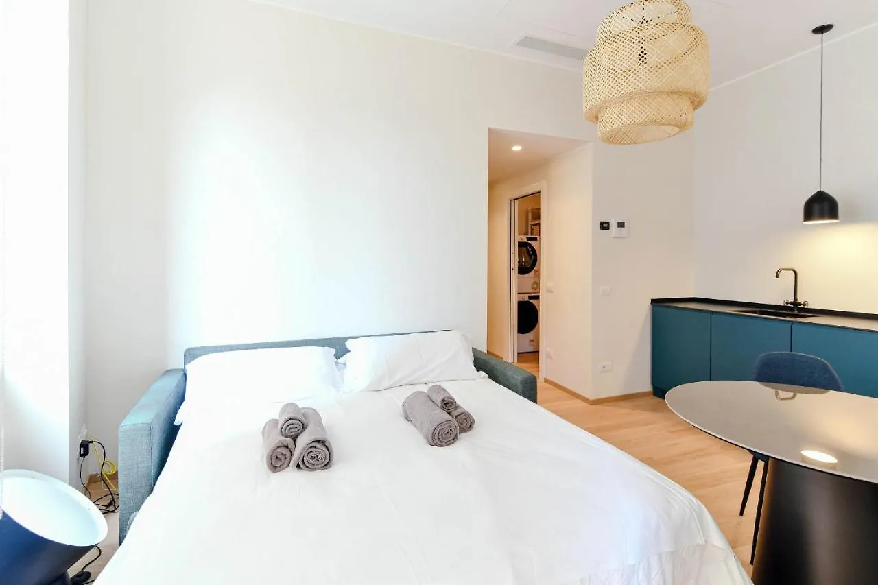 Cathedral Suite - The House Of Travelers Como Apartment