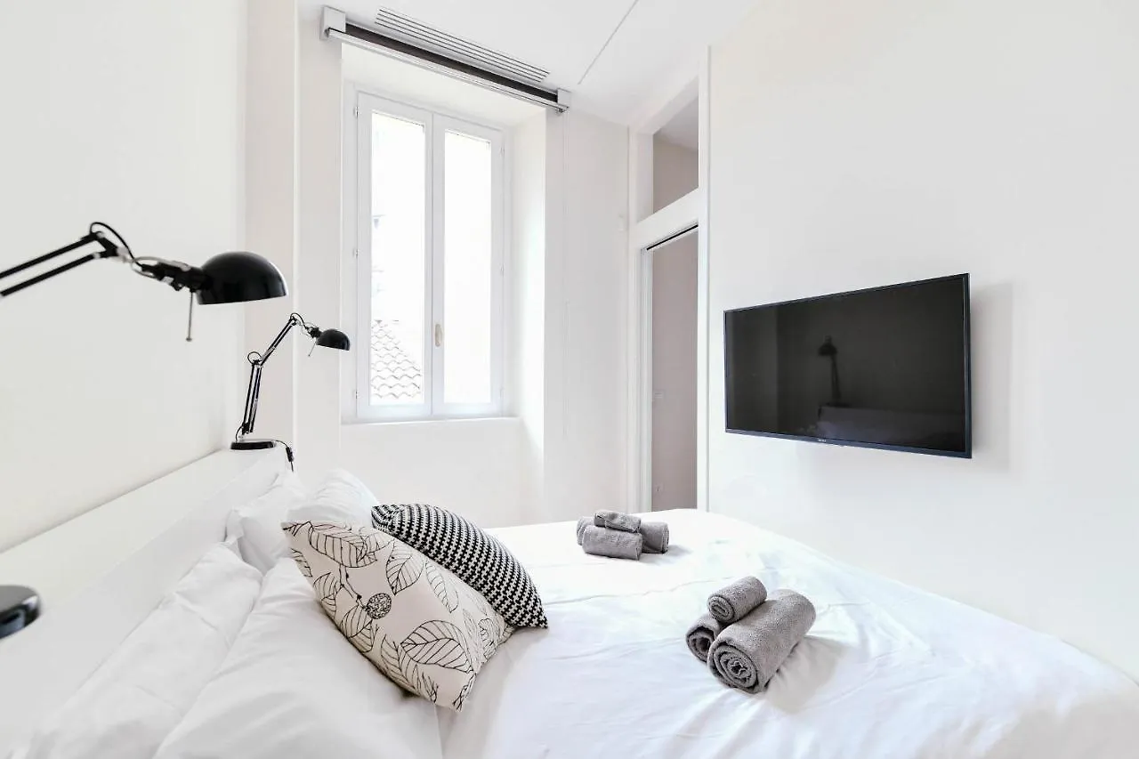 Apartment Cathedral Suite - The House Of Travelers Como