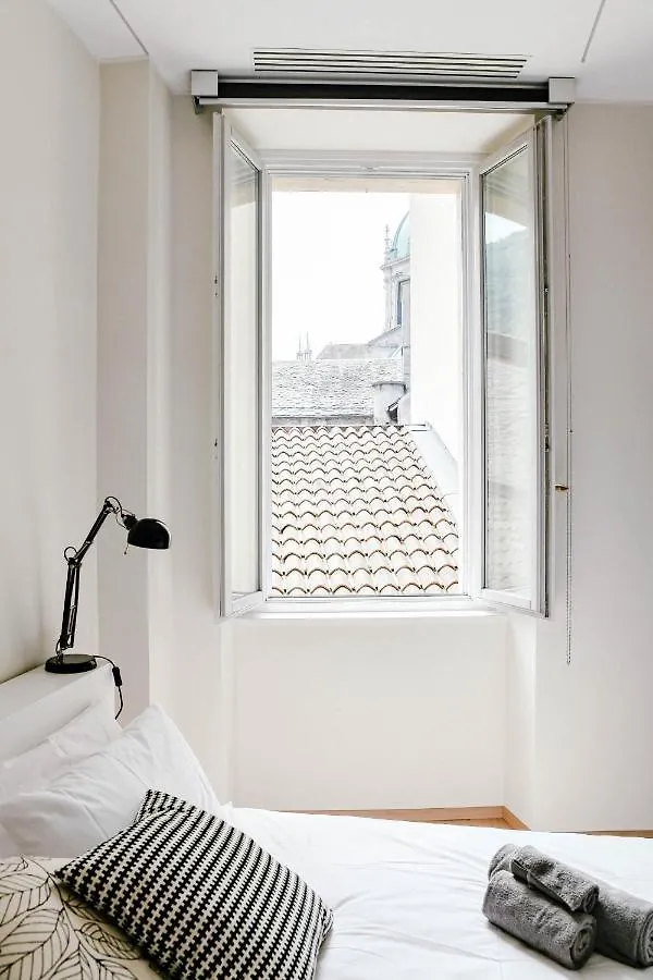 Cathedral Suite - The House Of Travelers Como 0*,