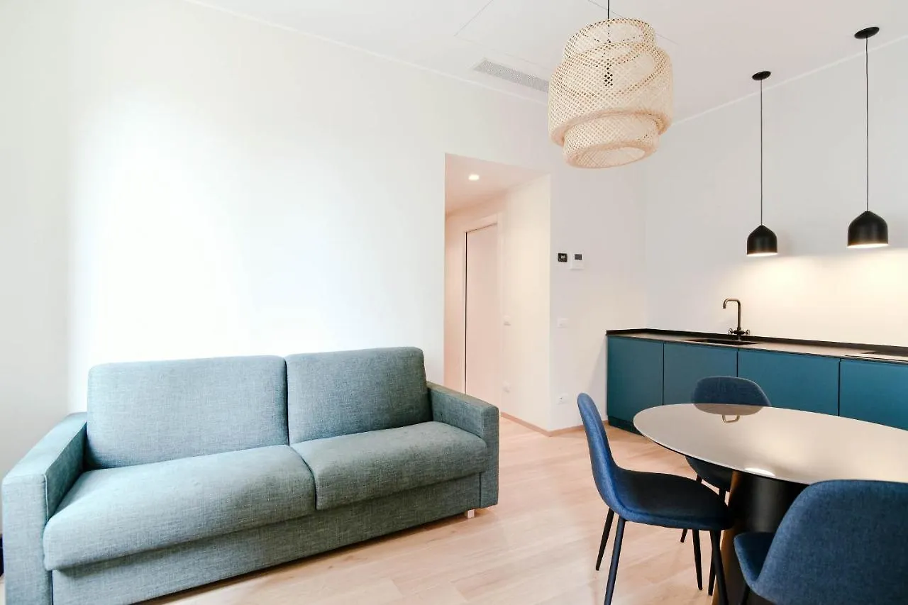 Cathedral Suite - The House Of Travelers Como Italy
